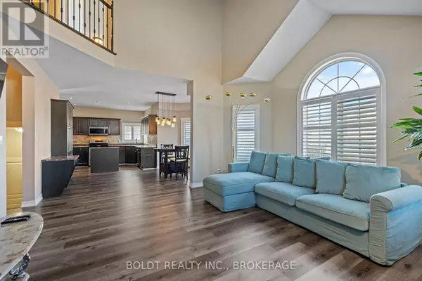 Niagara Falls (ascot), ON L2H3M4,8114 WINDSONG DRIVE