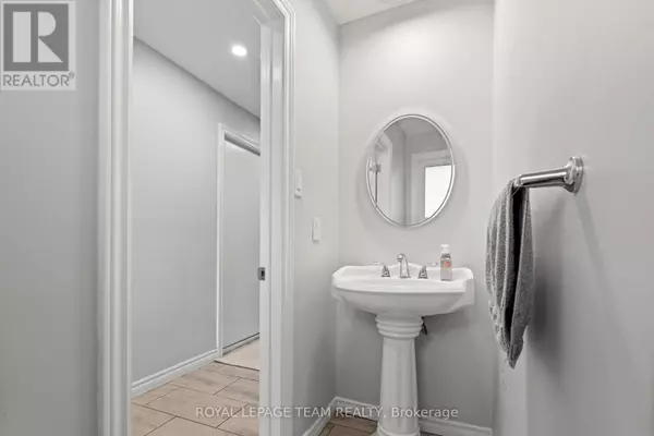 Ottawa, ON K4A2J8,1578 CHEEVERS CRESCENT