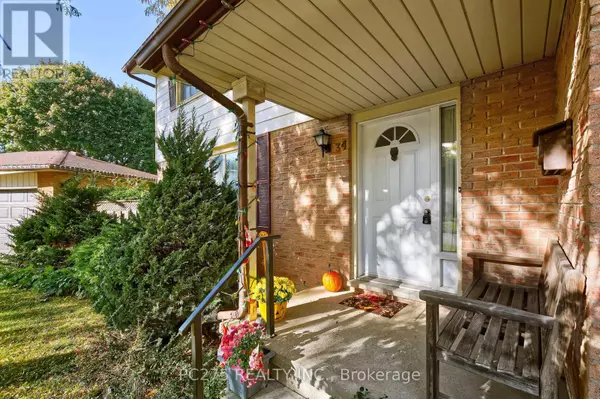 London North (north F), ON N6G3E7,34 THACKEREY PLACE