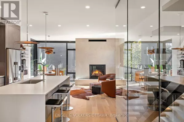 Ottawa, ON K2C3M3,127 PERIDOT PRIVATE