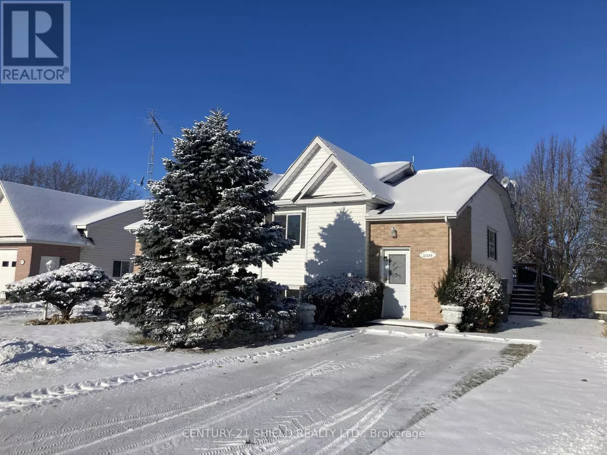 South Glengarry, ON K0C1E0,21255 MCNAUGHTON COURT E