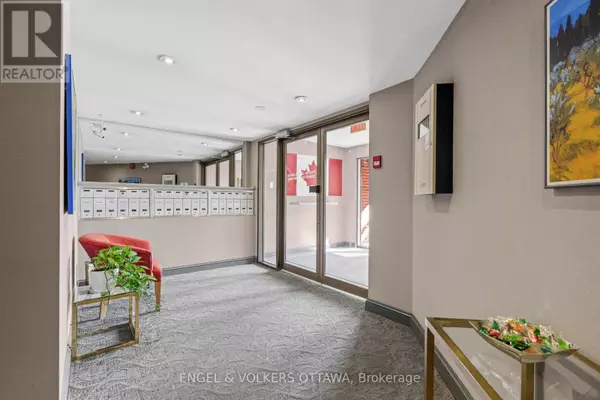 Ottawa, ON K2P0P7,295 Gilmour ST #103