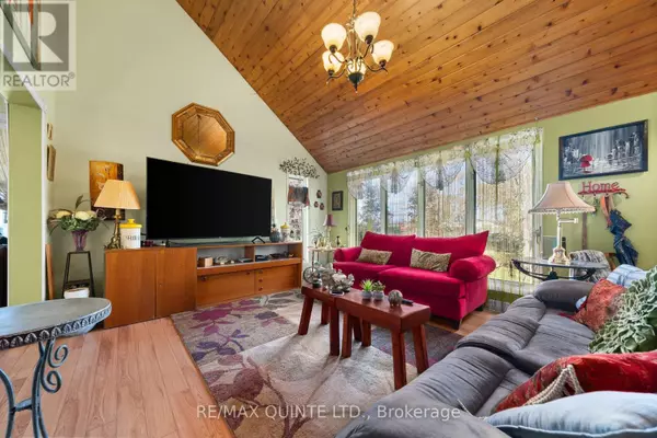 Madoc, ON K0K2K0,144 WELLINGTON STREET