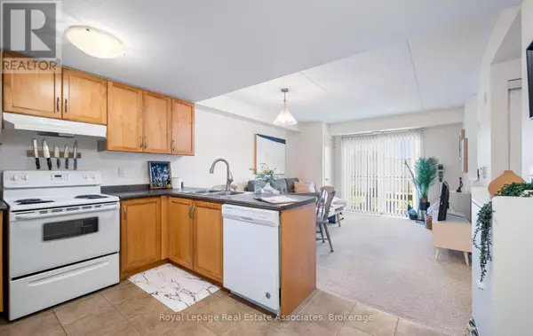 Guelph (pineridge/westminster Woods), ON N1L0E9,45 Goodwin DR #105