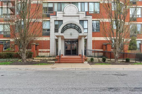 London East (east F), ON N6B3N7,7 Picton ST #704