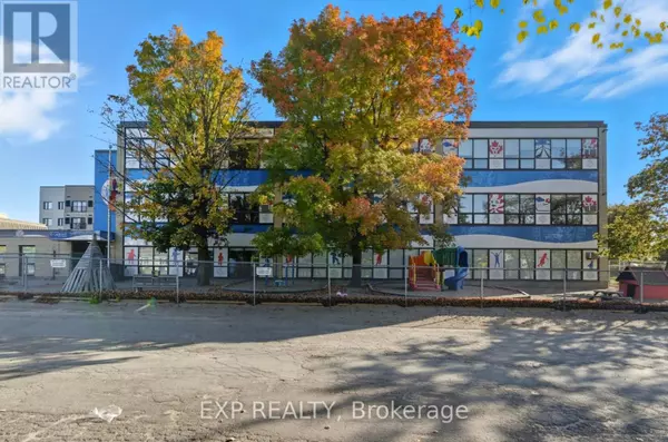 2ND & 3RD FLOOR - 641 SLADEN AVENUE, Ottawa, ON K1K0X4