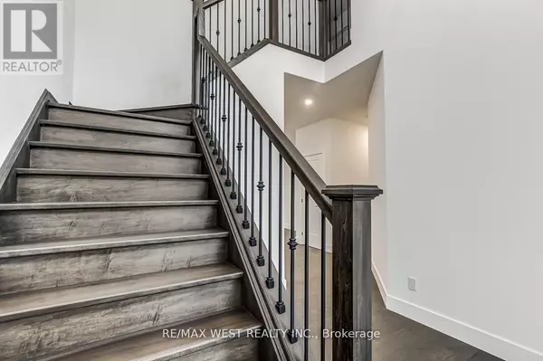 Middlesex Centre, ON N0L1R0,92 POOLE CRESCENT