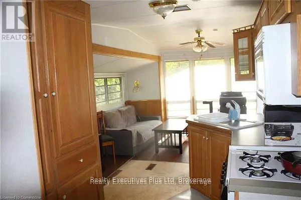 Armour, ON P0A1C0,00 PICKEREL & JACK LAKE ROAD