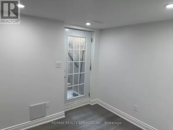 Niagara Falls (west Wood), ON L2H2R7,6903 Cumberland CT #Unit 2