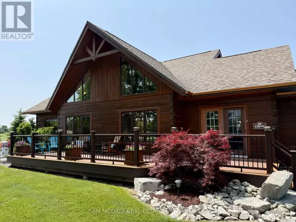 8529 KINNAIRD ROAD, Lambton Shores (bosanquet), ON N0N1J3