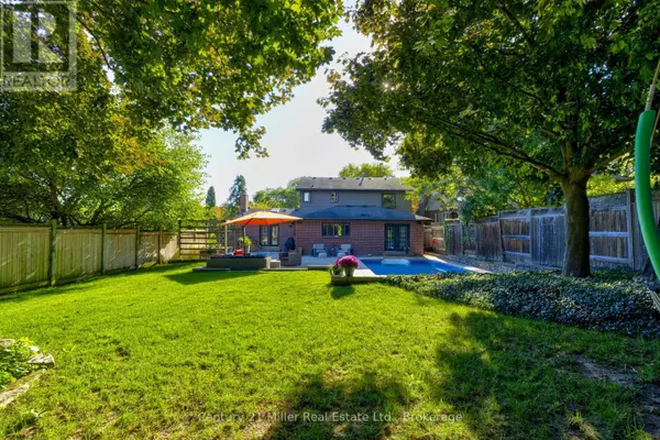 Hamilton (waterdown), ON L8B0G4,6 MAYS CRESCENT