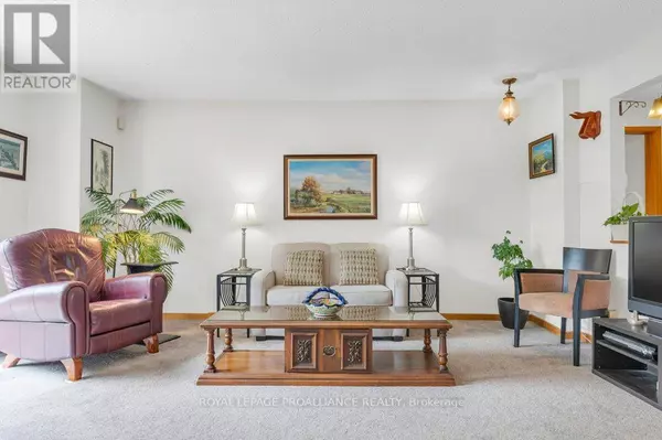 Quinte West (murray Ward), ON K0K2C0,255 HUFFMAN ROAD