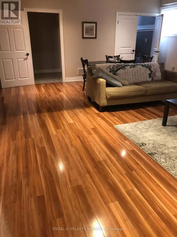 Niagara Falls (forestview), ON L2H0G4,9285 EAGLE RIDGE DRIVE N