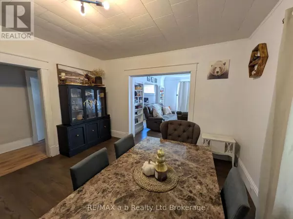 Tillsonburg, ON N4G2M4,52 EARLE STREET