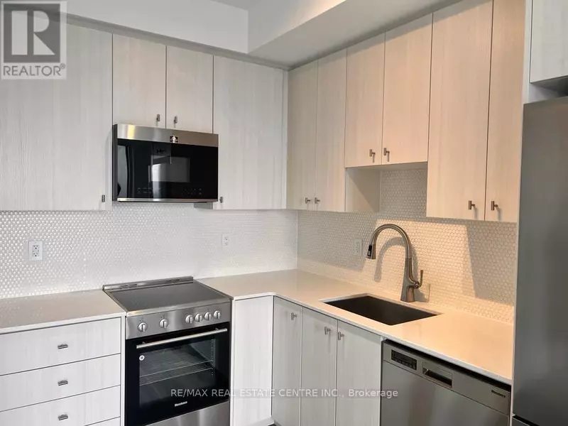 15 Wellington ST South #2710, Kitchener, ON N2G0E4