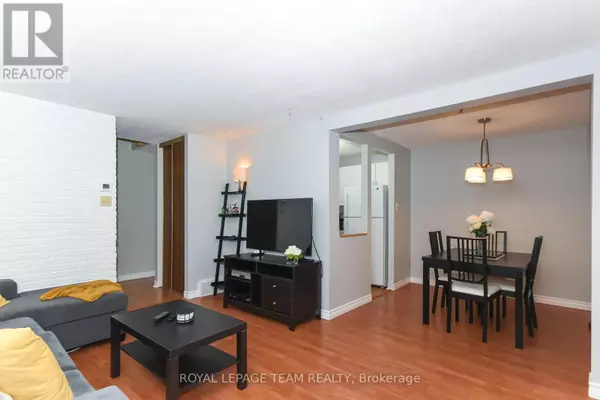 Ottawa, ON K1C2C2,6993 Bilberry DR #34