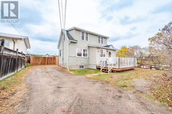 3245 PETAWAWA BOULEVARD, Petawawa, ON K8H1X8