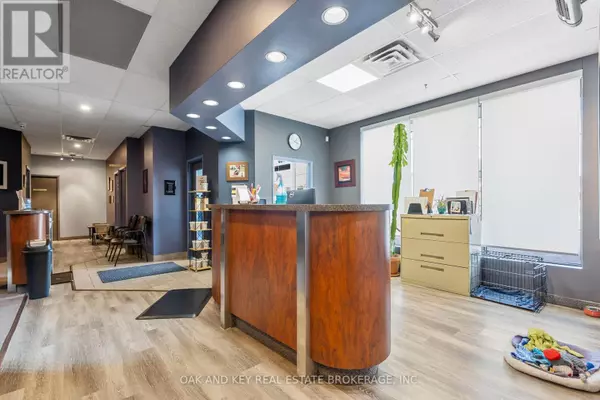 London East (east G), ON N5Y3J8,919 OXFORD STREET E