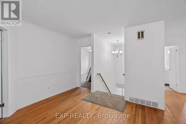 Lucan Biddulph (lucan), ON N0M2J0,195 MAIN STREET