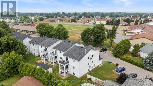 Russell, ON K0A1W0,75 LAPOINTE BLVD #1C