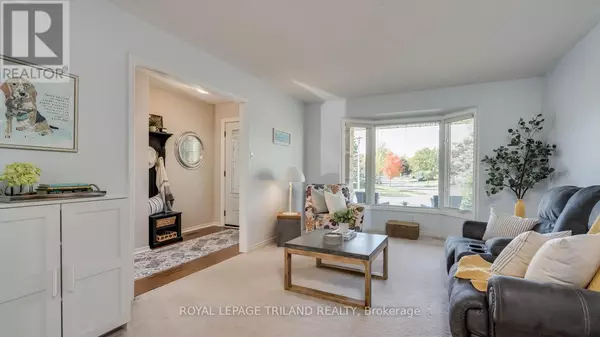 London South (south O), ON N6J4T8,189 ANDOVER DRIVE