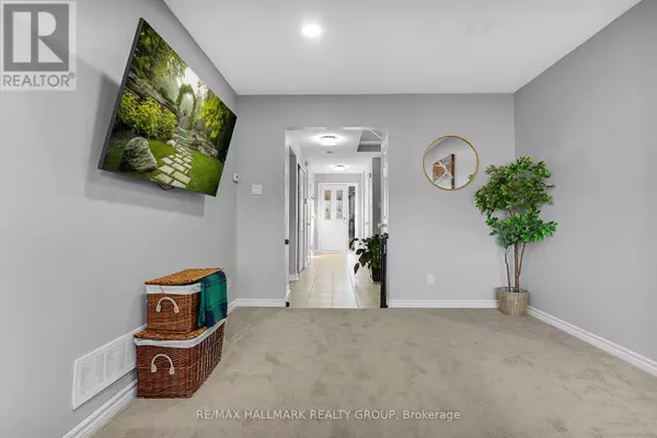 Ottawa, ON K2M2H5,93 CEDAROCK DRIVE