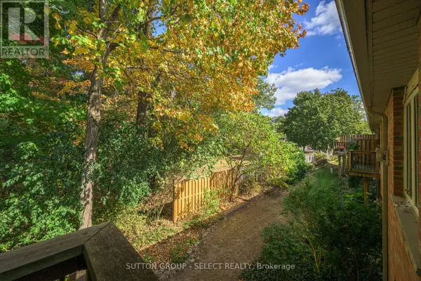 London South (south B), ON N6K4V2,1337 Commissioners RD West #11