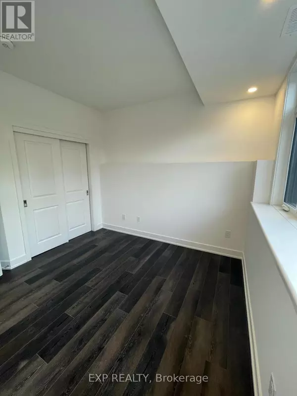 Ottawa, ON K1W0S1,380 Rolling Meadow CRES #K