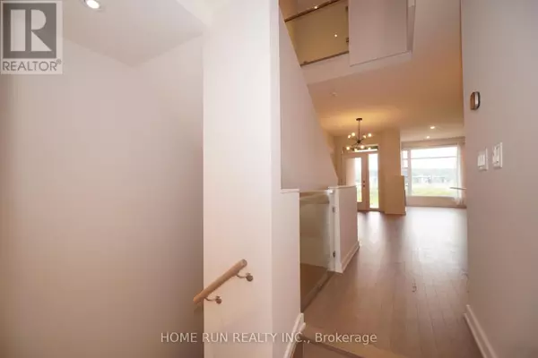 Ottawa, ON K4M1B2,770 SOLARIUM AVENUE