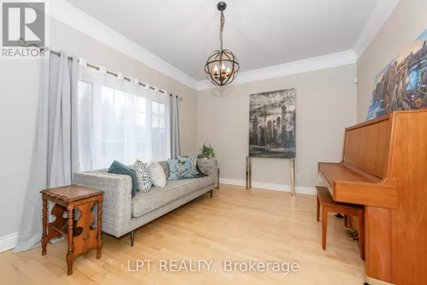 Ottawa, ON K4M1L3,5440 WADELL COURT