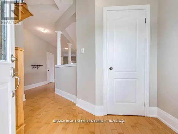 Hamilton (stoney Creek), ON L8E6C6,4 PANORAMA WAY