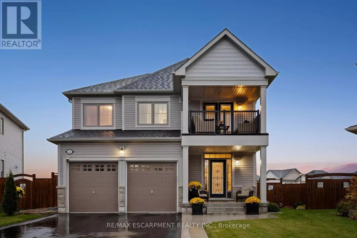 Centre Wellington (fergus), ON N1M2W3,220 HARPIN WAY E