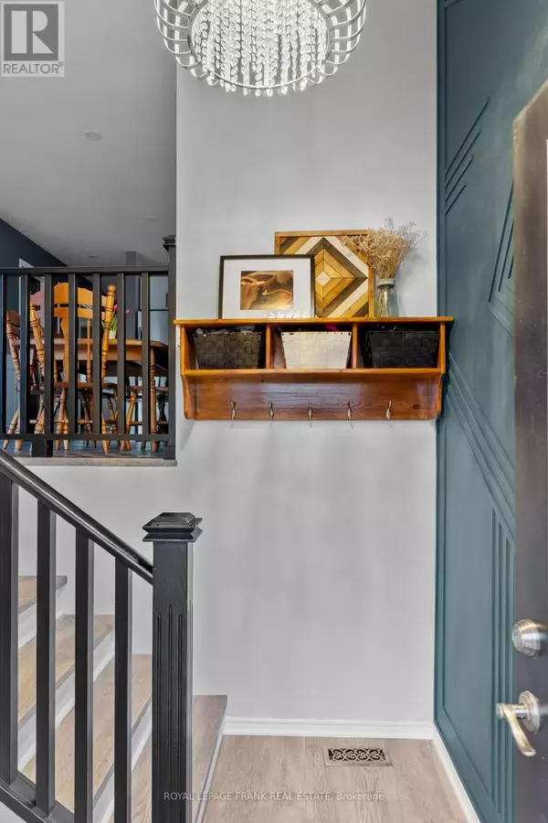 Kawartha Lakes (bobcaygeon), ON K0M1A0,21 BIRCH CRESCENT