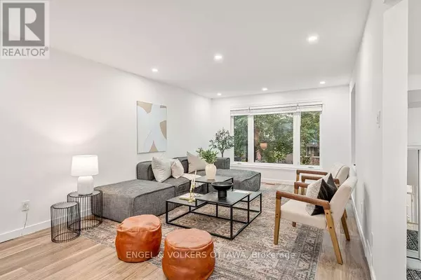 Ottawa, ON K1V9R3,12 BAYSIDE PRIVATE