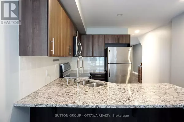 Ottawa, ON K4A0X5,4522 Innes RD #A