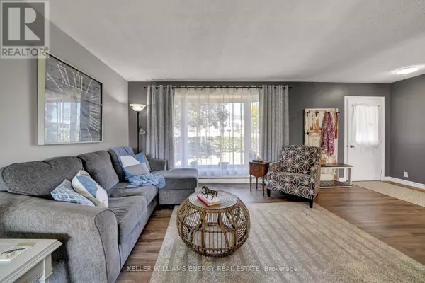 Prince Edward County (picton Ward), ON K0K2T0,2 ARGYLE CRESCENT