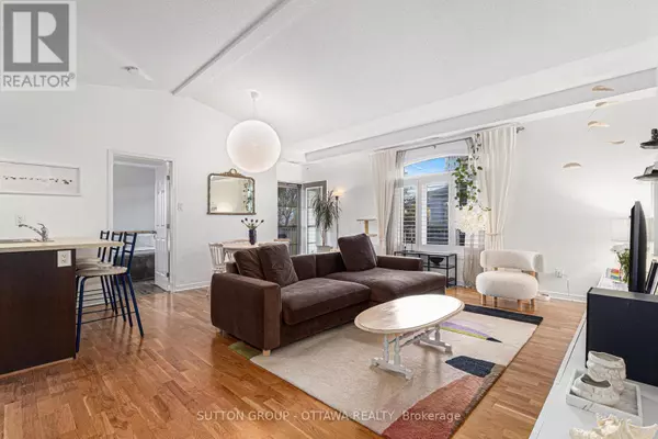 Ottawa, ON K1L0A3,250 Meilleur Private #J