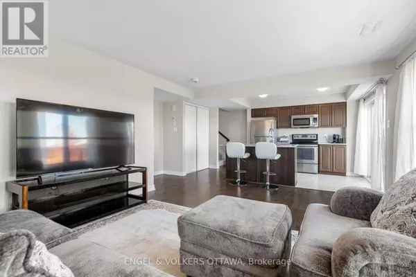 Ottawa, ON K4A1B7,743 Magnolia ST #B