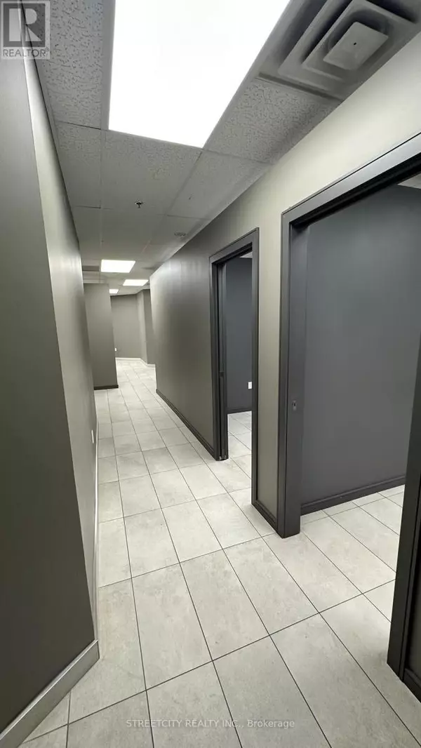 London East (east F), ON N6A5M1,691 Richmond ST #4