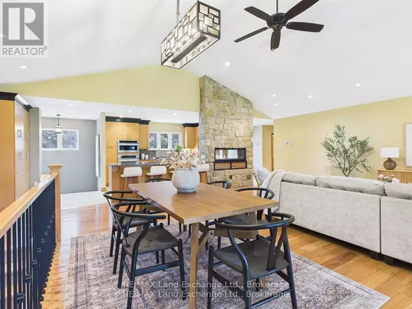 Kincardine, ON N2Z1B9,203 CAMPBELL CRESCENT