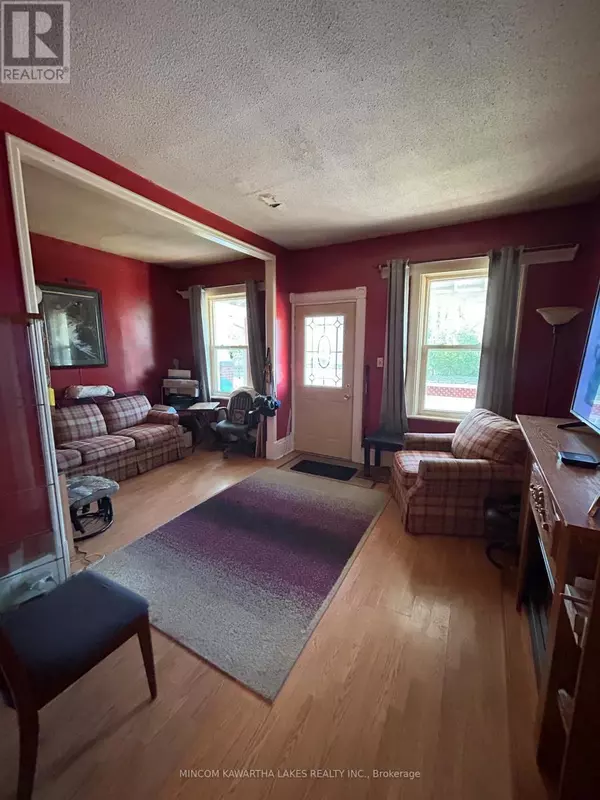 Peterborough (ashburnham Ward 4), ON K9H1T7,460 DRISCOLL TERRACE