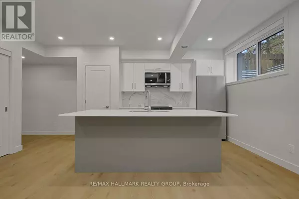 Ottawa, ON K1K1P7,199 Columbus AVE #2