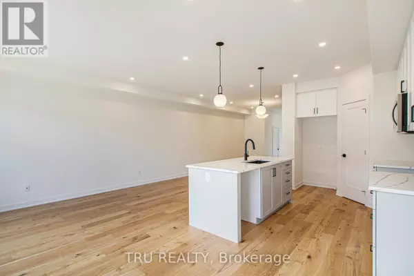 Russell, ON K0A1W0,947 COLOGNE STREET