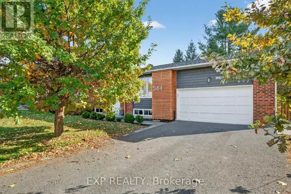 Russell, ON K4R1B6,544 LOUCKS DRIVE