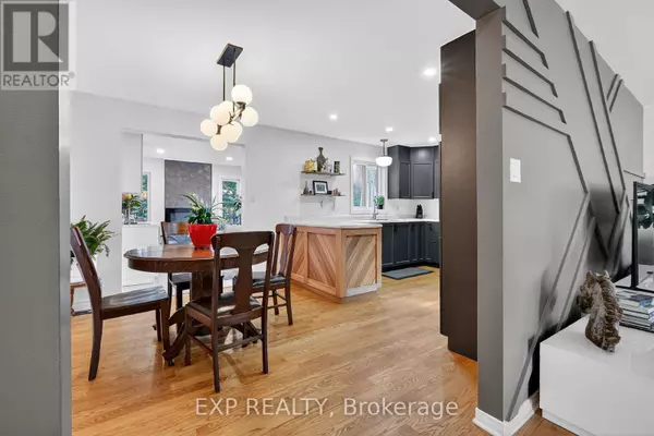 Russell, ON K4R1B6,544 LOUCKS DRIVE