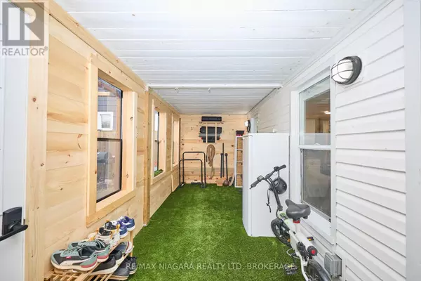 Fort Erie (crystal Beach), ON L0S1B0,3987 VICTORIA ROAD