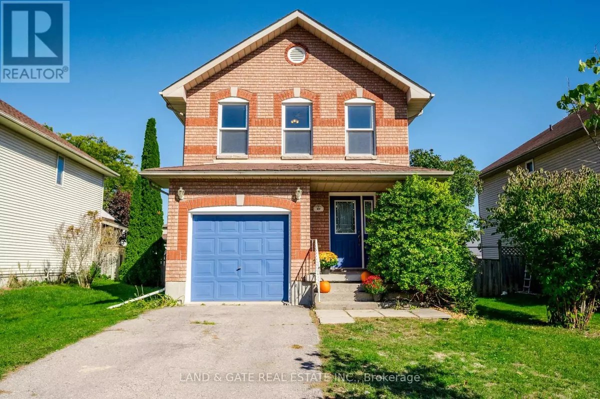 Cobourg, ON K9A5G9,912 HEENAN STREET