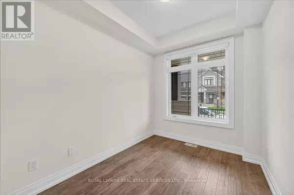 Hamilton (waterdown), ON L8B1Y2,43 KENESKY DRIVE