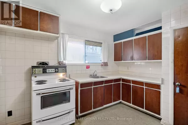 Ottawa, ON K2C2X5,2096 KINGSLEY ROAD