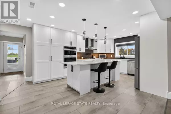 Hamilton, ON L8G4N4,74 GREEN MOUNTAIN ROAD E